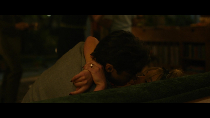 Dont_Worry_Darling_2022_1080p_BluRay__00210.jpg