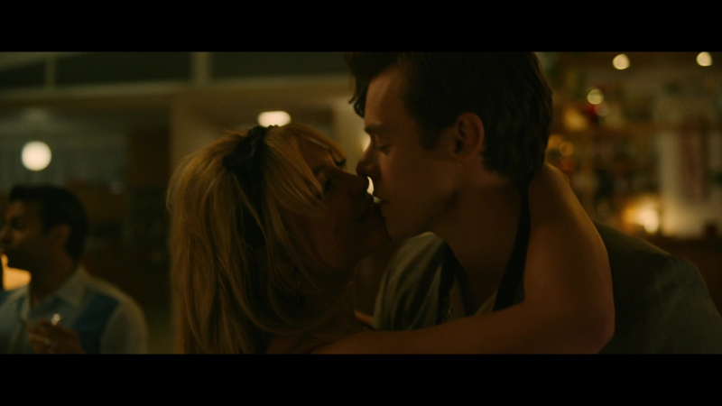 Dont_Worry_Darling_2022_1080p_BluRay__00370.jpg