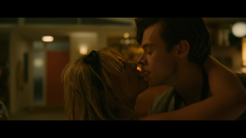 Dont_Worry_Darling_2022_1080p_BluRay__00373.jpg
