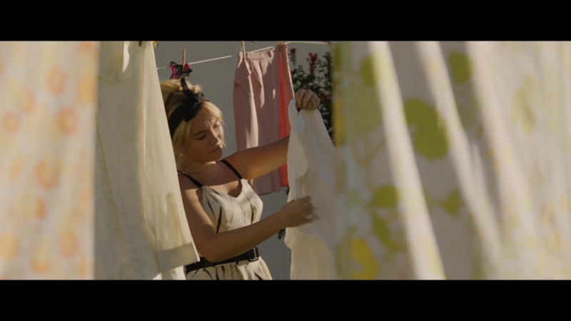 Dont_Worry_Darling_2022_1080p_BluRay__01420.jpg