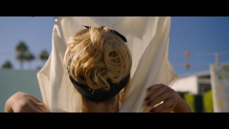 Dont_Worry_Darling_2022_1080p_BluRay__01435.jpg