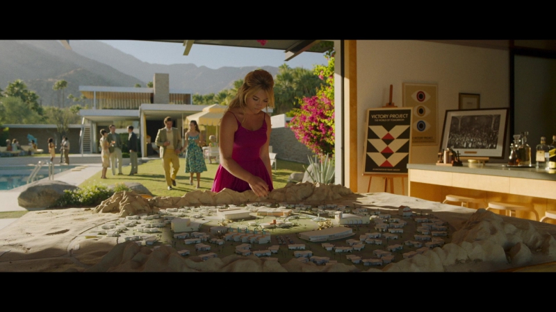 Dont_Worry_Darling_2022_1080p_BluRay__02113.jpg