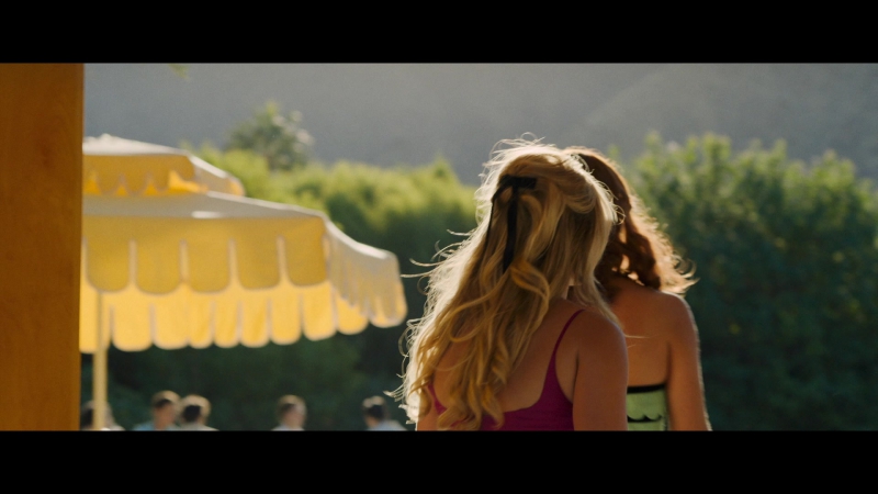 Dont_Worry_Darling_2022_1080p_BluRay__02190.jpg
