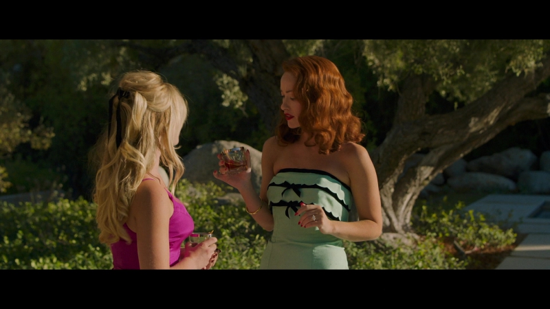 Dont_Worry_Darling_2022_1080p_BluRay__02250.jpg