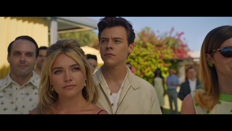 Dont_Worry_Darling_2022_1080p_BluRay__02536.jpg