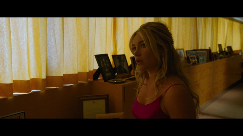 Dont_Worry_Darling_2022_1080p_BluRay__03235.jpg