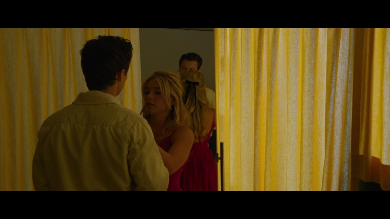 Dont_Worry_Darling_2022_1080p_BluRay__03260.jpg