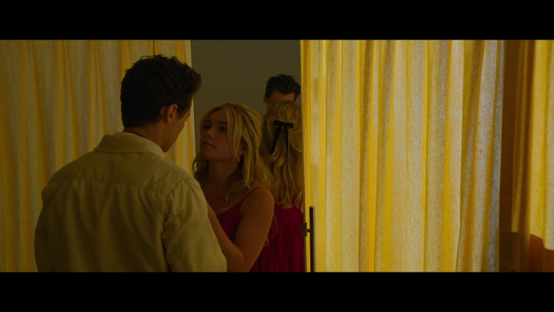 Dont_Worry_Darling_2022_1080p_BluRay__03270.jpg
