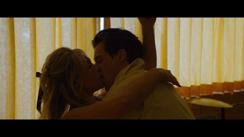 Dont_Worry_Darling_2022_1080p_BluRay__03298.jpg
