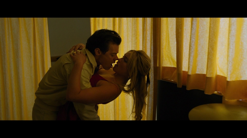Dont_Worry_Darling_2022_1080p_BluRay__03304.jpg