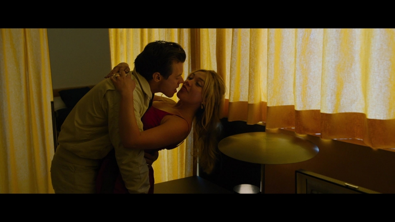 Dont_Worry_Darling_2022_1080p_BluRay__03310.jpg