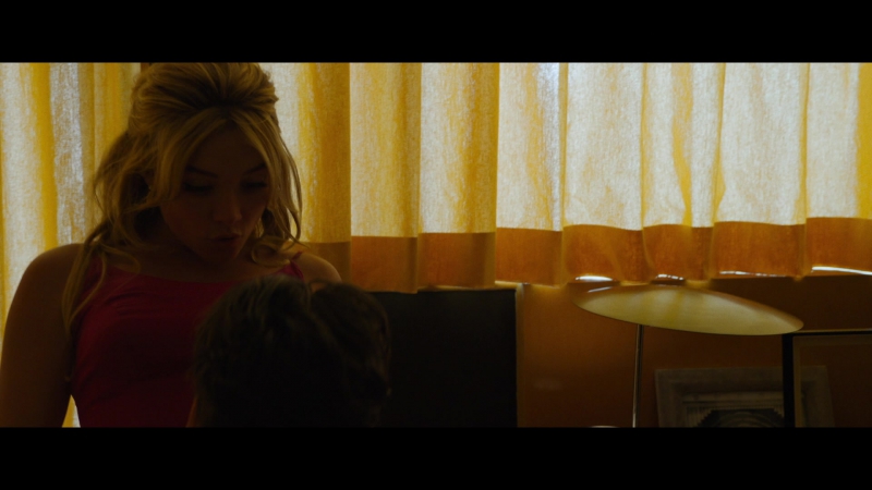 Dont_Worry_Darling_2022_1080p_BluRay__03321.jpg