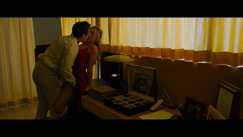 Dont_Worry_Darling_2022_1080p_BluRay__03349.jpg