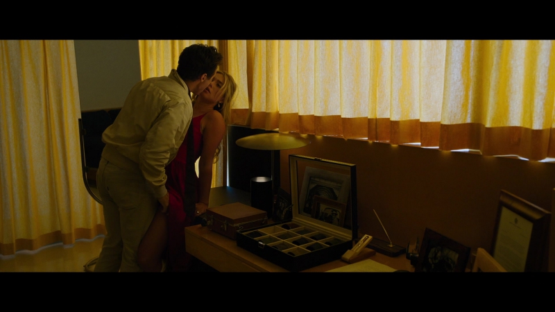 Dont_Worry_Darling_2022_1080p_BluRay__03351.jpg
