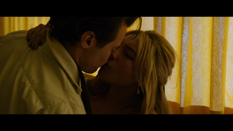 Dont_Worry_Darling_2022_1080p_BluRay__03373.jpg