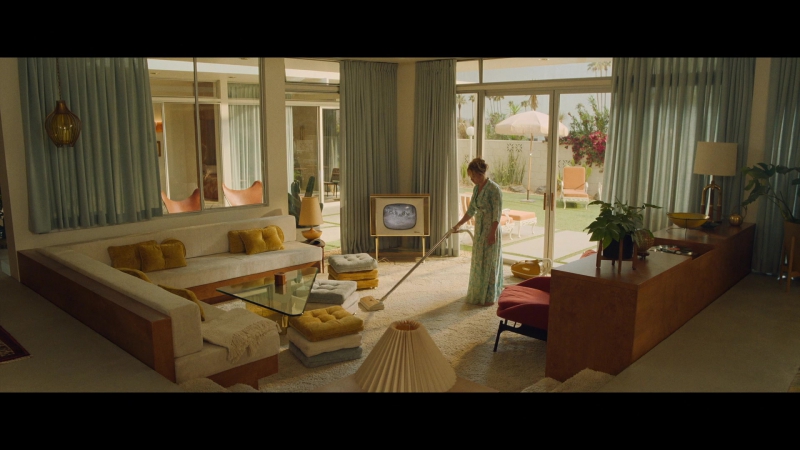 Dont_Worry_Darling_2022_1080p_BluRay__03980.jpg