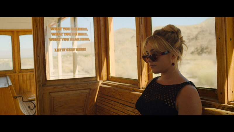 Dont_Worry_Darling_2022_1080p_BluRay__04018.jpg