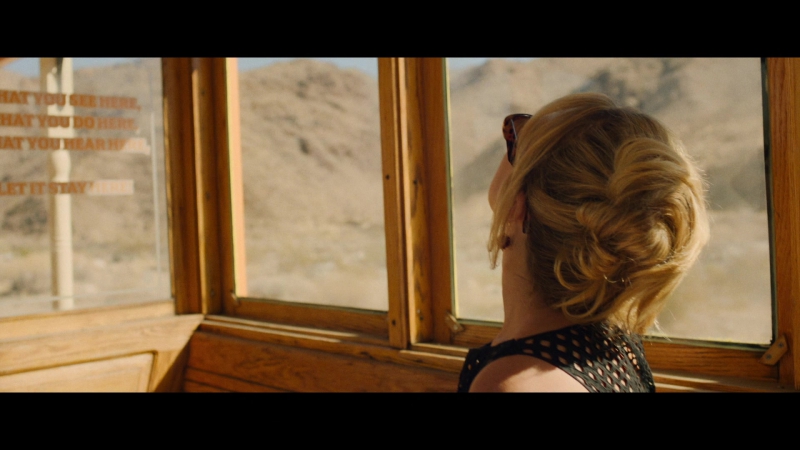 Dont_Worry_Darling_2022_1080p_BluRay__04180.jpg