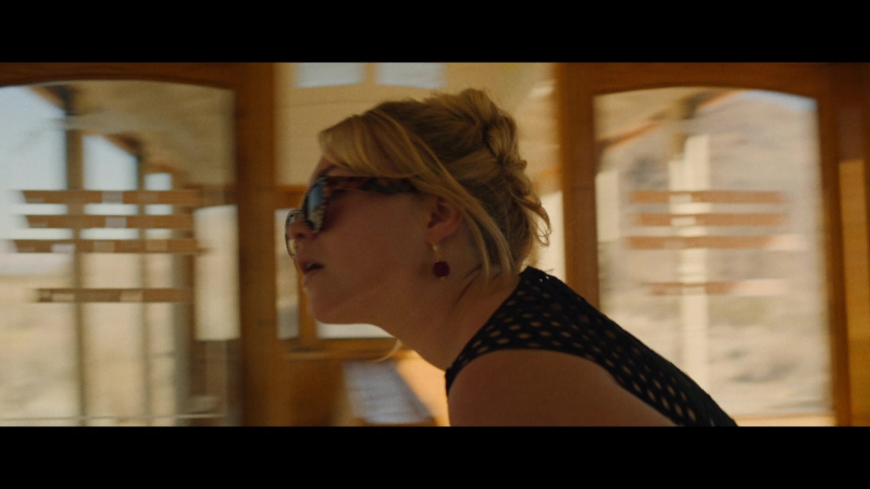 Dont_Worry_Darling_2022_1080p_BluRay__04184.jpg