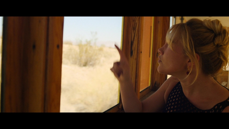Dont_Worry_Darling_2022_1080p_BluRay__04218.jpg