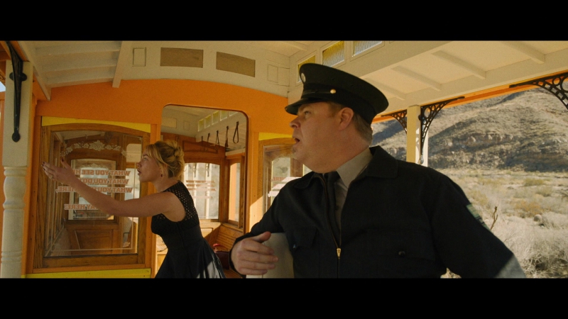 Dont_Worry_Darling_2022_1080p_BluRay__04261.jpg