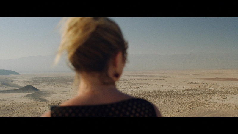 Dont_Worry_Darling_2022_1080p_BluRay__04582.jpg