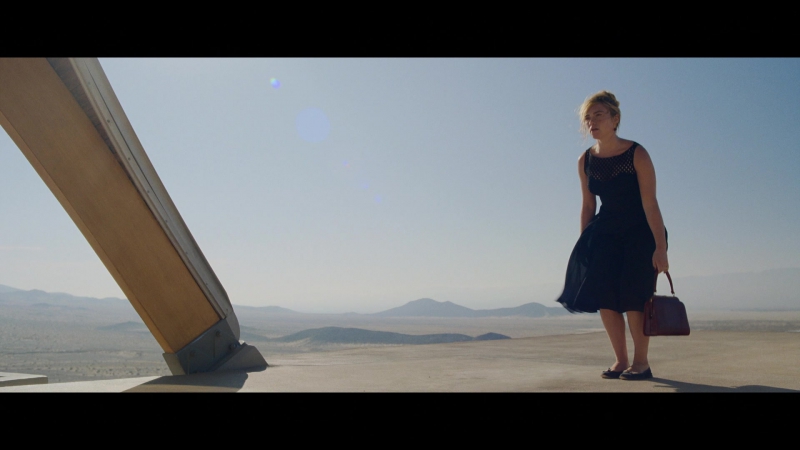Dont_Worry_Darling_2022_1080p_BluRay__04684.jpg