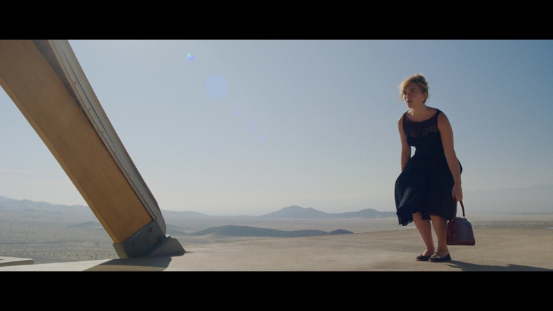 Dont_Worry_Darling_2022_1080p_BluRay__04685.jpg