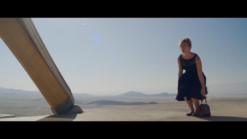 Dont_Worry_Darling_2022_1080p_BluRay__04687.jpg