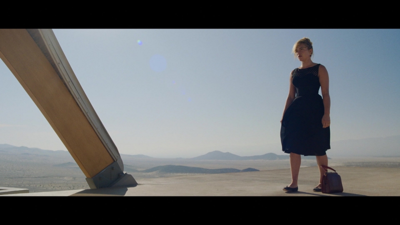 Dont_Worry_Darling_2022_1080p_BluRay__04698.jpg