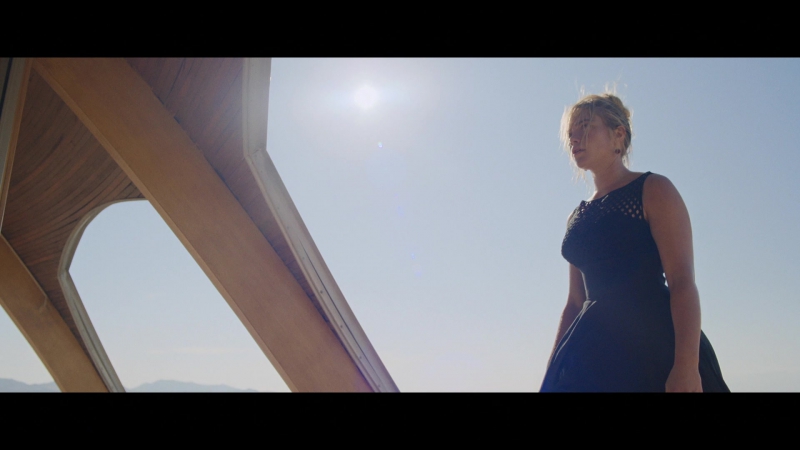 Dont_Worry_Darling_2022_1080p_BluRay__04718.jpg