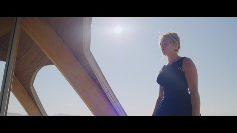 Dont_Worry_Darling_2022_1080p_BluRay__04721.jpg