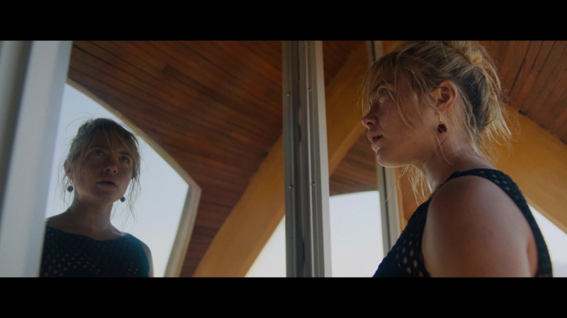 Dont_Worry_Darling_2022_1080p_BluRay__04761.jpg