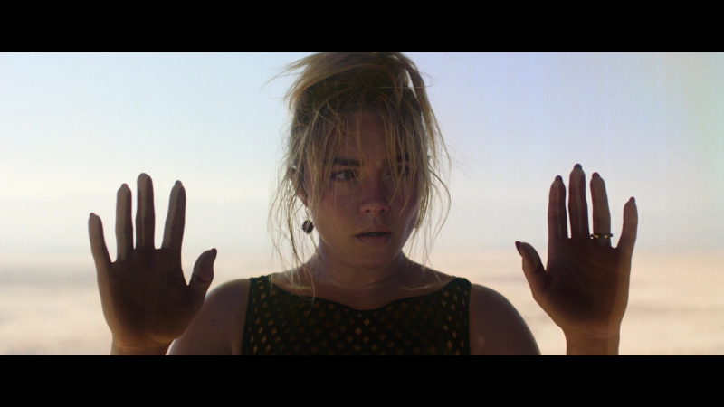 Dont_Worry_Darling_2022_1080p_BluRay__04802.jpg