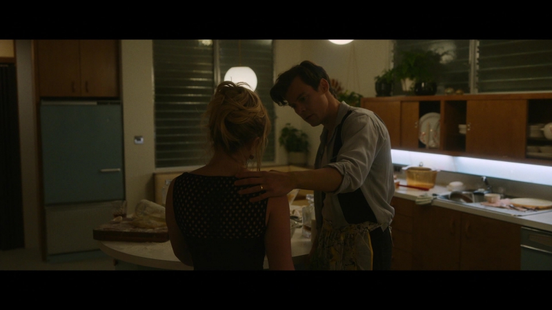 Dont_Worry_Darling_2022_1080p_BluRay__05378.jpg