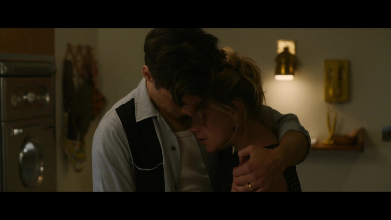 Dont_Worry_Darling_2022_1080p_BluRay__05389.jpg