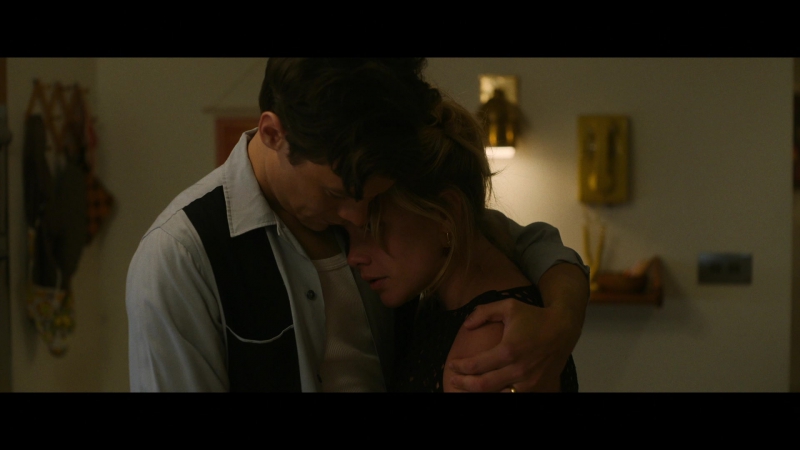 Dont_Worry_Darling_2022_1080p_BluRay__05398.jpg
