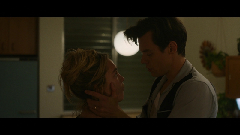 Dont_Worry_Darling_2022_1080p_BluRay__05456.jpg