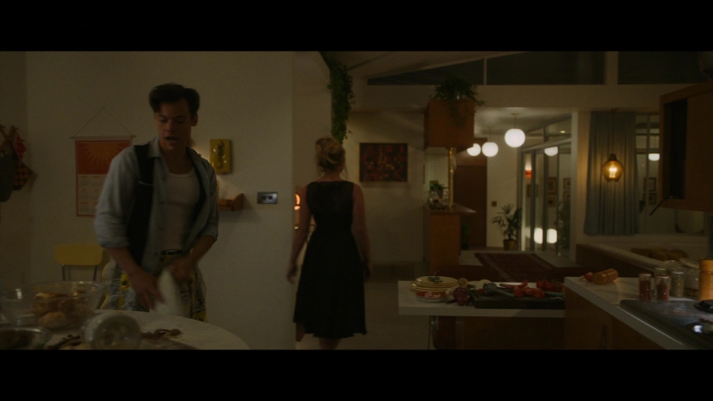 Dont_Worry_Darling_2022_1080p_BluRay__05491.jpg