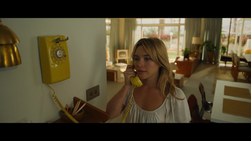 Dont_Worry_Darling_2022_1080p_BluRay__05781.jpg