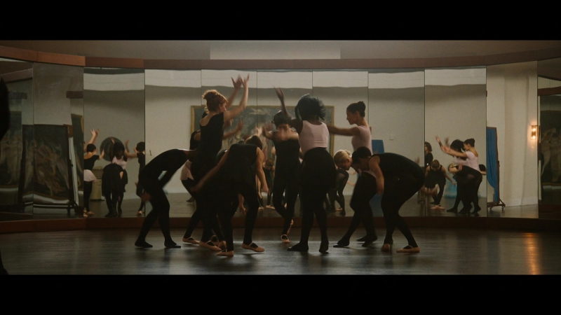 Dont_Worry_Darling_2022_1080p_BluRay__05880.jpg