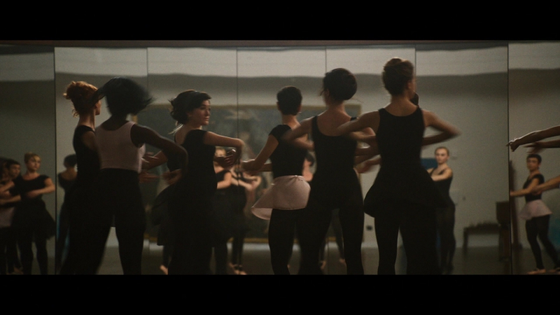 Dont_Worry_Darling_2022_1080p_BluRay__05898.jpg