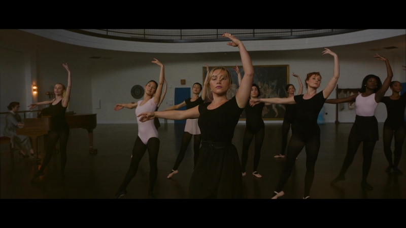 Dont_Worry_Darling_2022_1080p_BluRay__05910.jpg