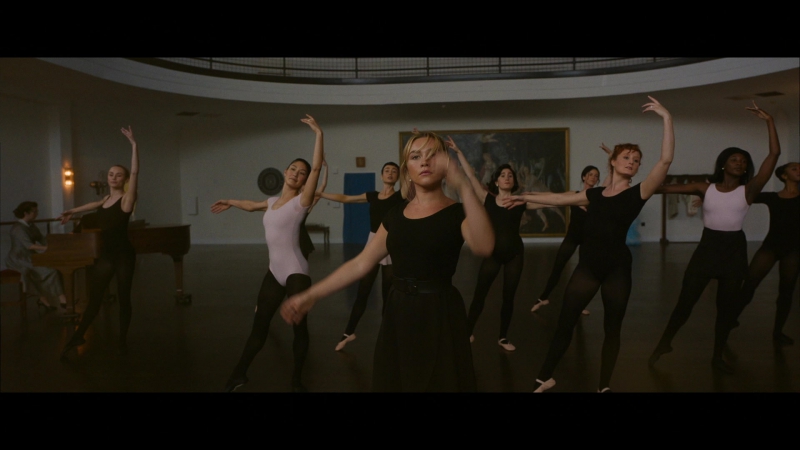 Dont_Worry_Darling_2022_1080p_BluRay__05915.jpg