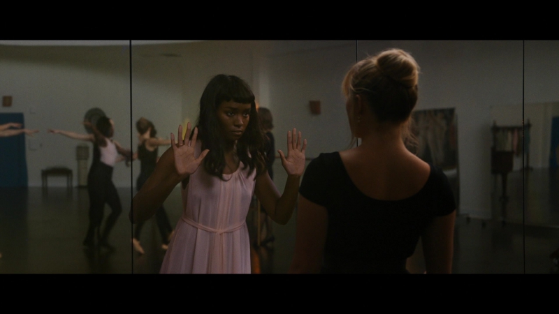 Dont_Worry_Darling_2022_1080p_BluRay__06003.jpg