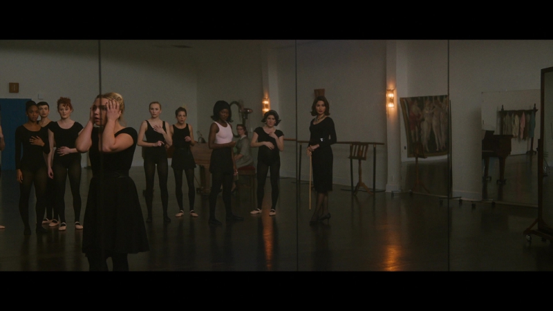 Dont_Worry_Darling_2022_1080p_BluRay__06080.jpg