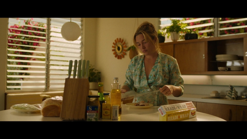 Dont_Worry_Darling_2022_1080p_BluRay__06918.jpg