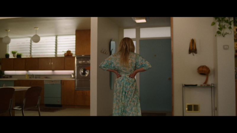 Dont_Worry_Darling_2022_1080p_BluRay__07669.jpg
