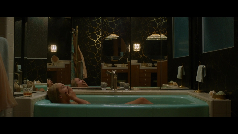 Dont_Worry_Darling_2022_1080p_BluRay__08214.jpg