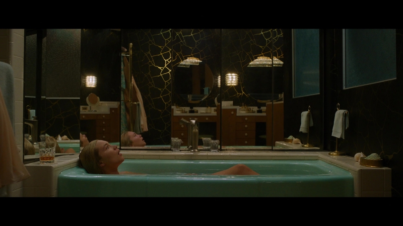 Dont_Worry_Darling_2022_1080p_BluRay__08219.jpg